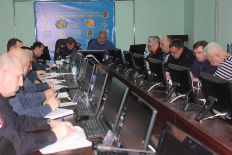Энергетики ВОЭК устраняют последствия снегопада